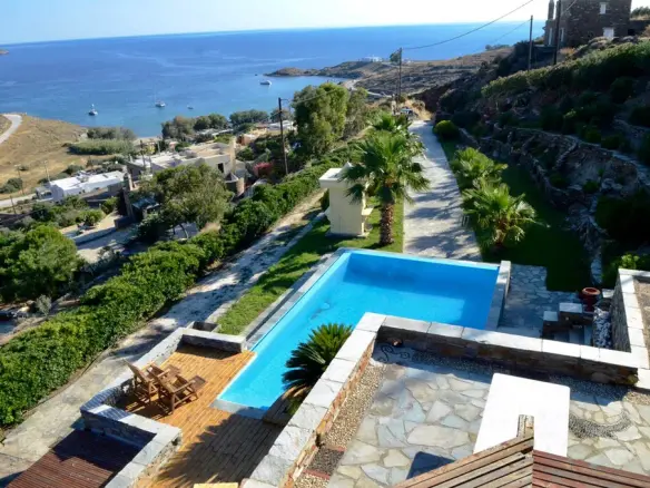 Villa Of 350 M² In Cyclades