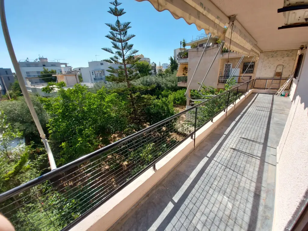 Flat Of 130 M² In Athens
