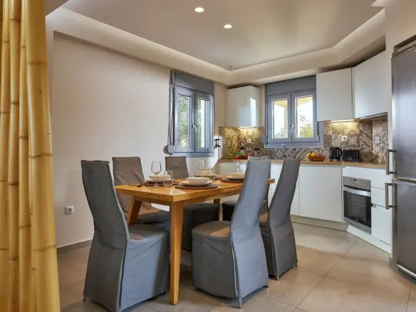 2-bedroom Villa In Chersonisos, Greece (104 M²)