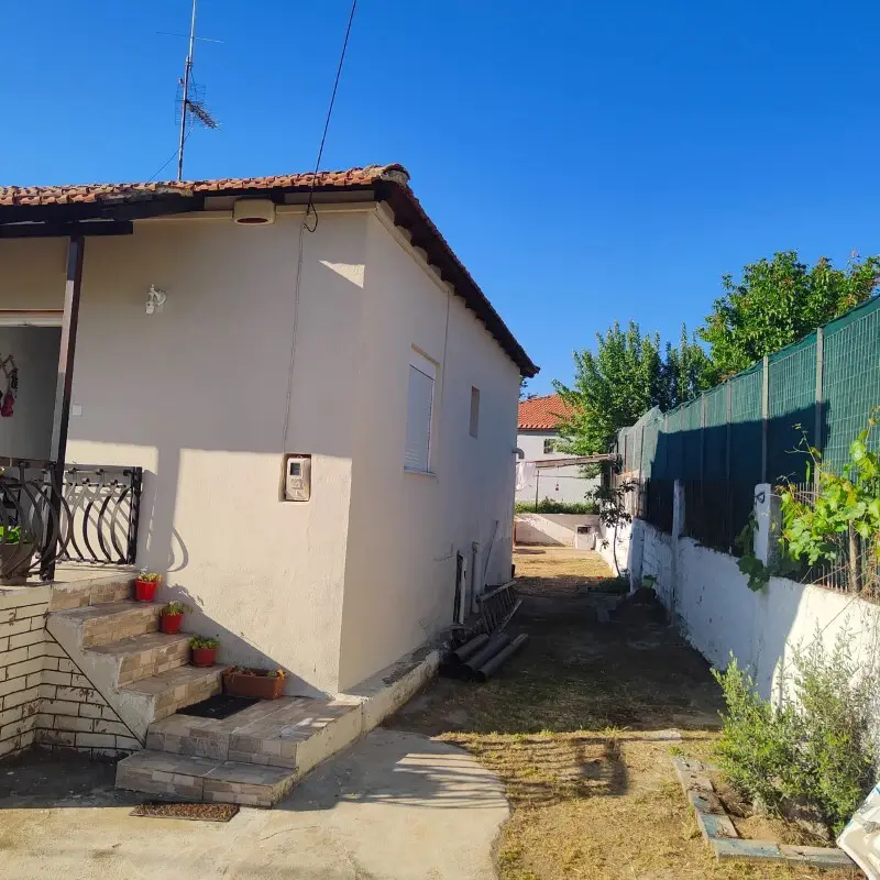 2-bedroom Detached House In Vertiskos, Greece (65 M²)