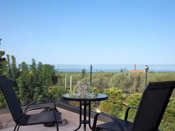 2-bedroom Villa In Chersonisos, Greece (104 M²)
