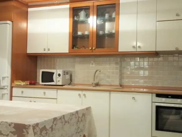 2-bedroom Flat In Ampelokipoi, Greece (82 M²)