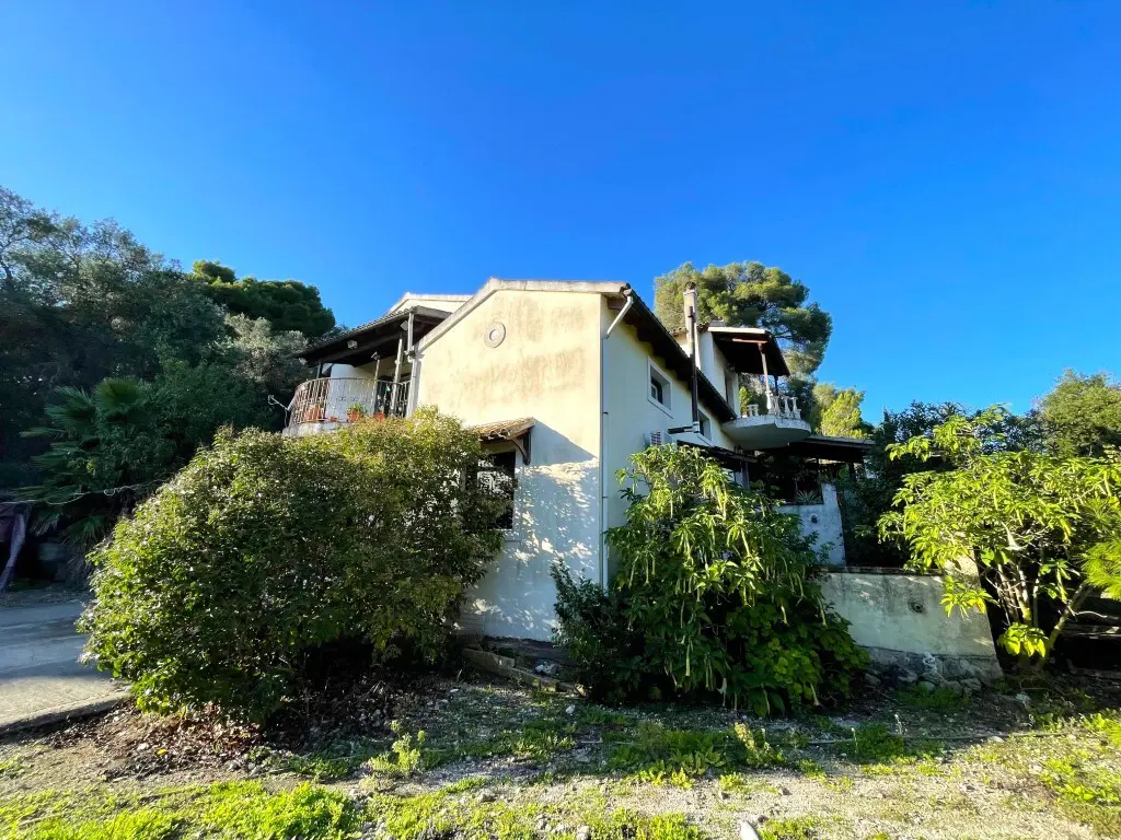 Detached House Of 197 M² In Corfu