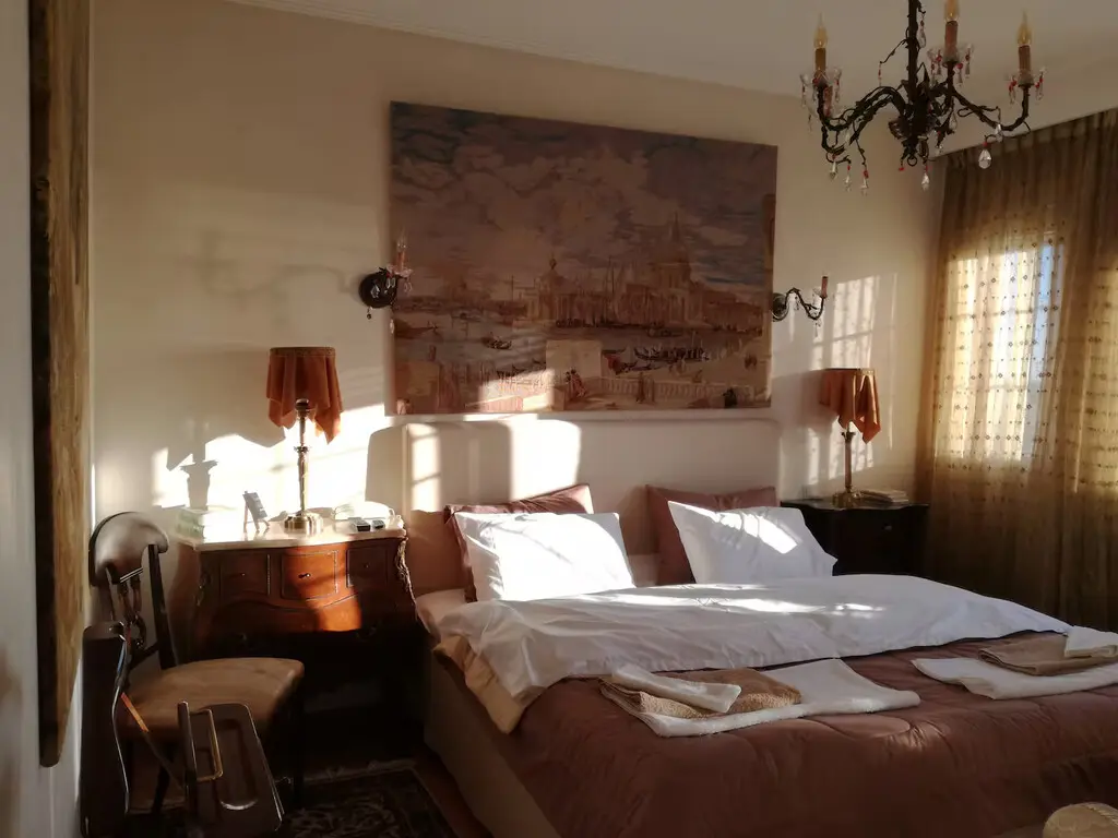 Villa Of 470 M² In The Suburbs Of Thessaloniki