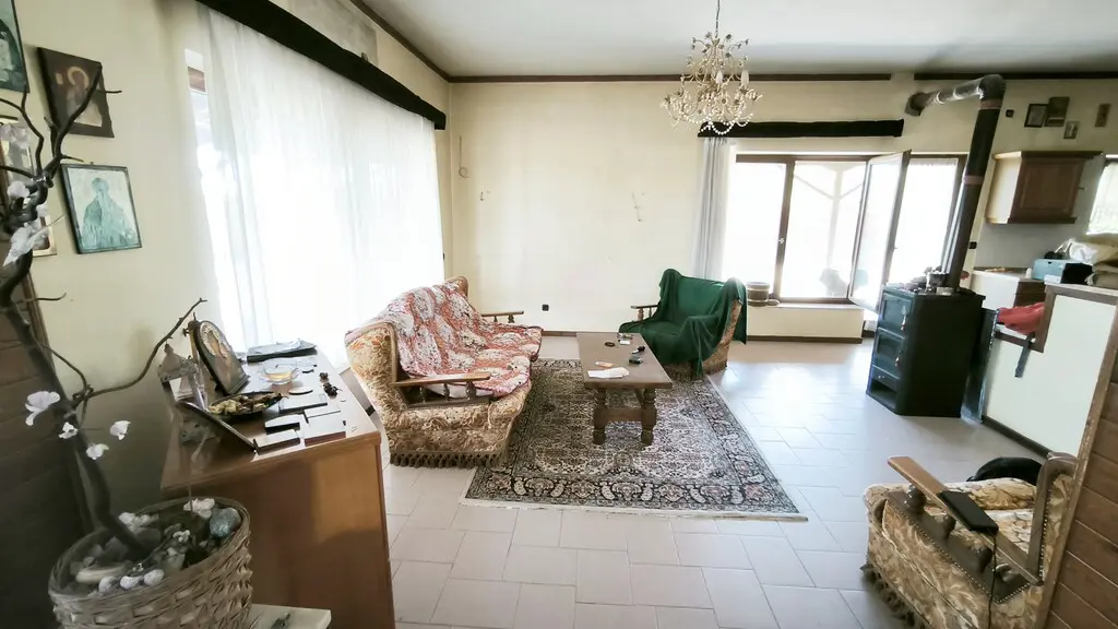 Detached House Of 320 M² With Olympic Coast In Olympic Coast
