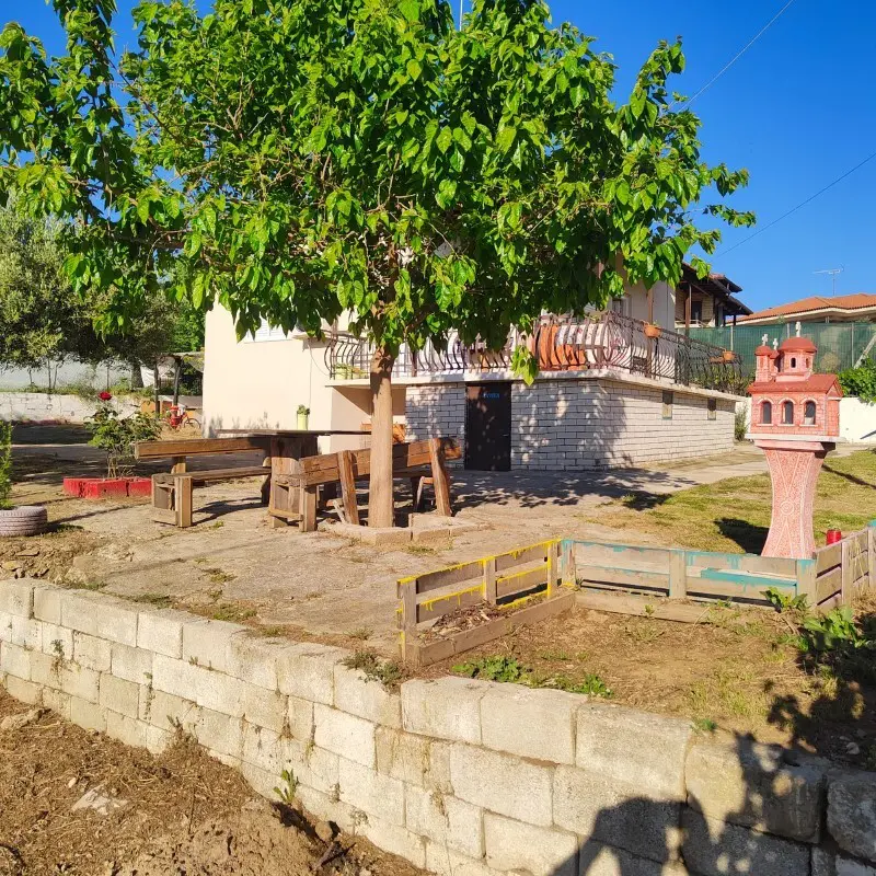 2-bedroom Detached House In Vertiskos, Greece (65 M²)