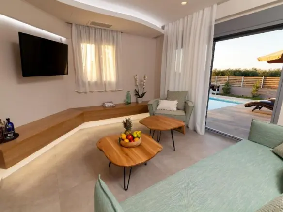 2-bedroom Villa In Chersonisos, Greece (104 M²)