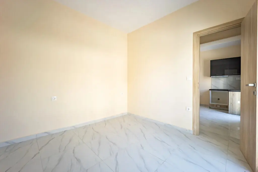 Flat Of 30 M² With Balcony In Thessaloniki
