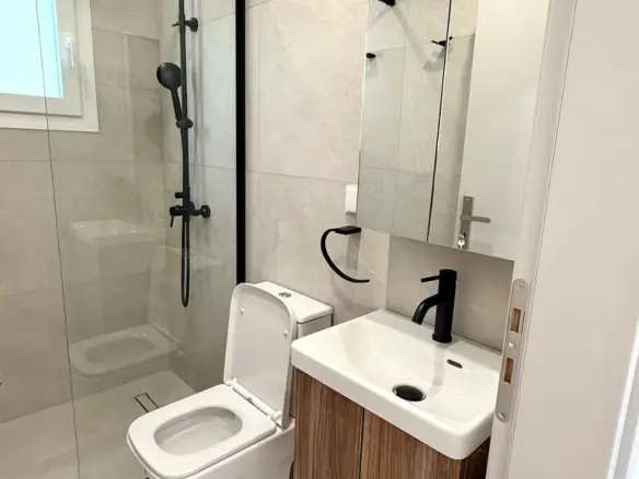 2-bedroom Detached House In Kalivia Thorikou, Greece (78 M²)