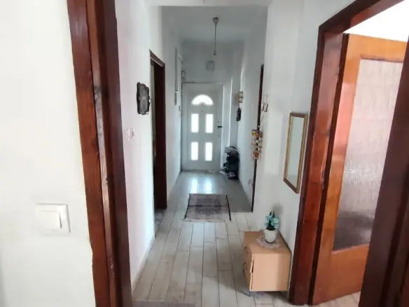2-bedroom Detached House In Vertiskos, Greece (65 M²)