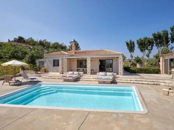 3-bedroom Villa In Thrapsano, Greece (120 M²)