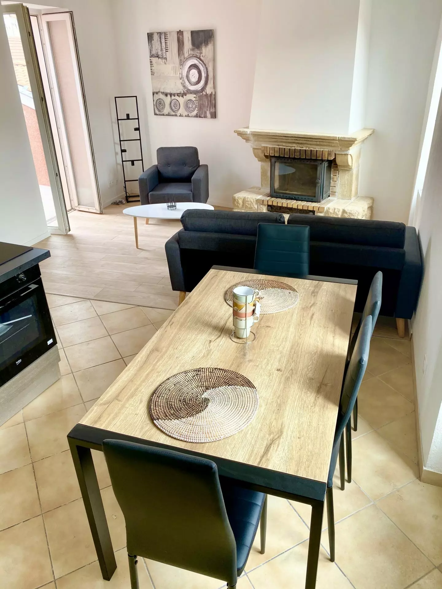 2 Apartment Building Of 450 M² With 15 Min To Lyon In Givors