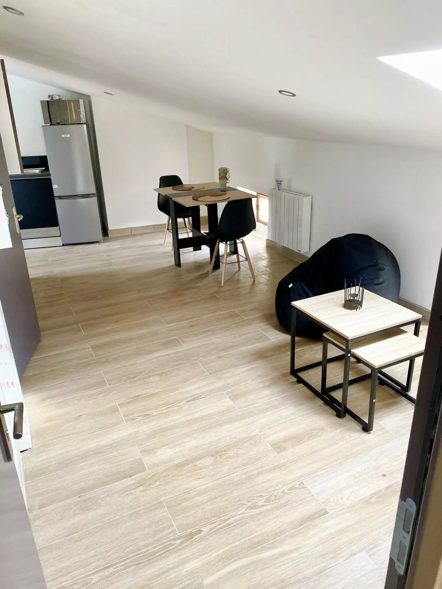 4 Apartment Building Of 450 M² With 15 Min To Lyon In Givors