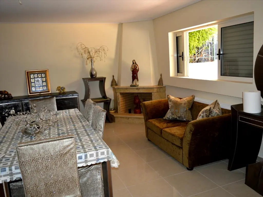 Detached House Of 213 M² In Athens