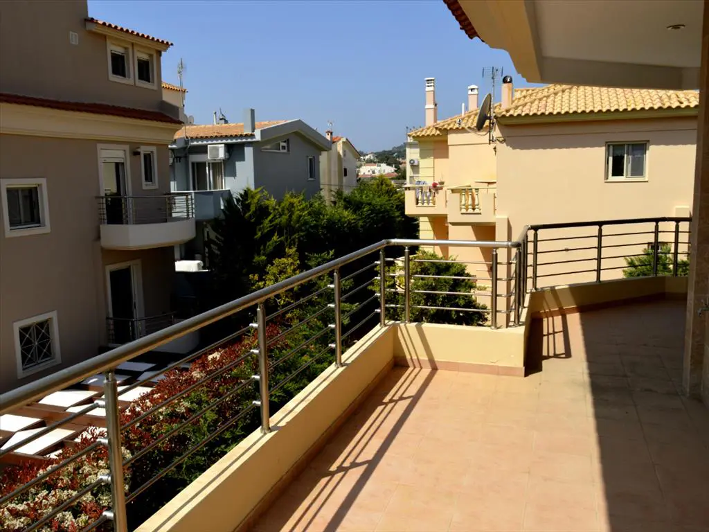 Detached House Of 213 M² In Athens