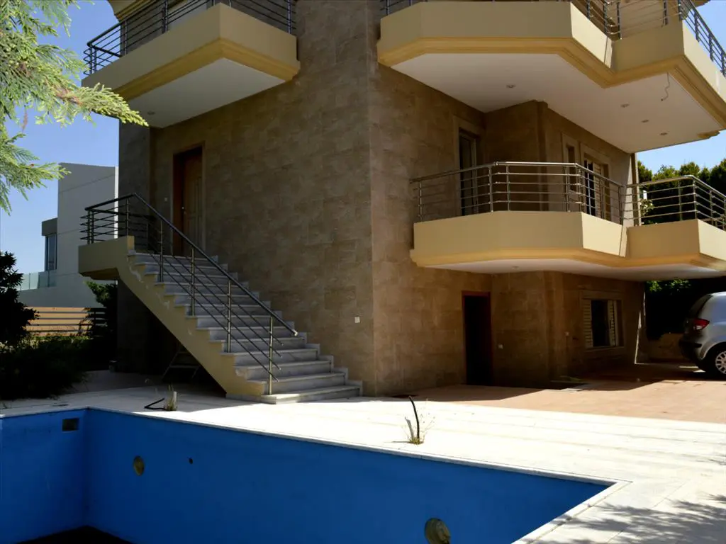 Detached House Of 213 M² In Athens