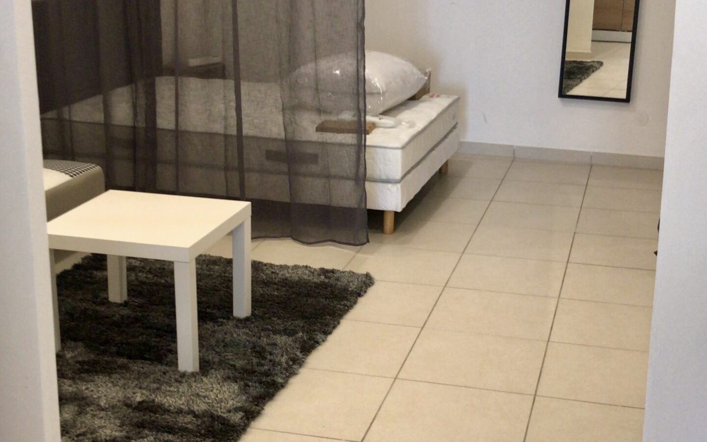 Apartment Building Of 450 M² With 15 Min To Lyon In Givors