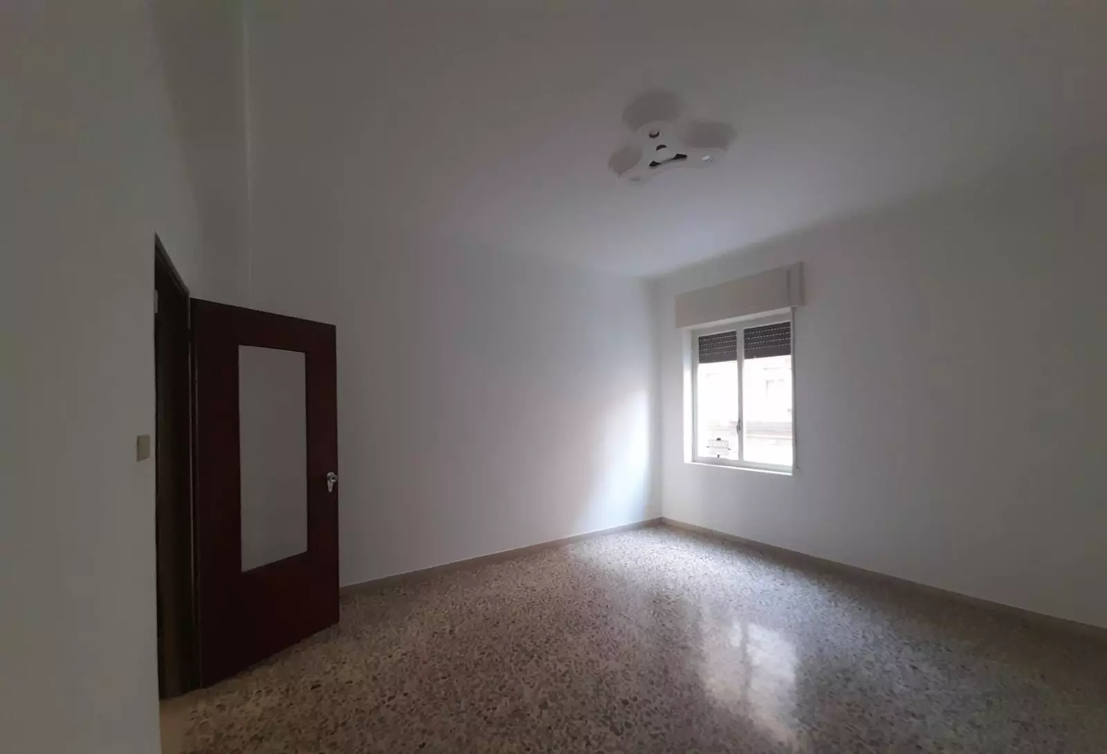 11 Apartment Of 100 M² With 3 Bedrooms, 2 Bathrooms In Sant Gervasi