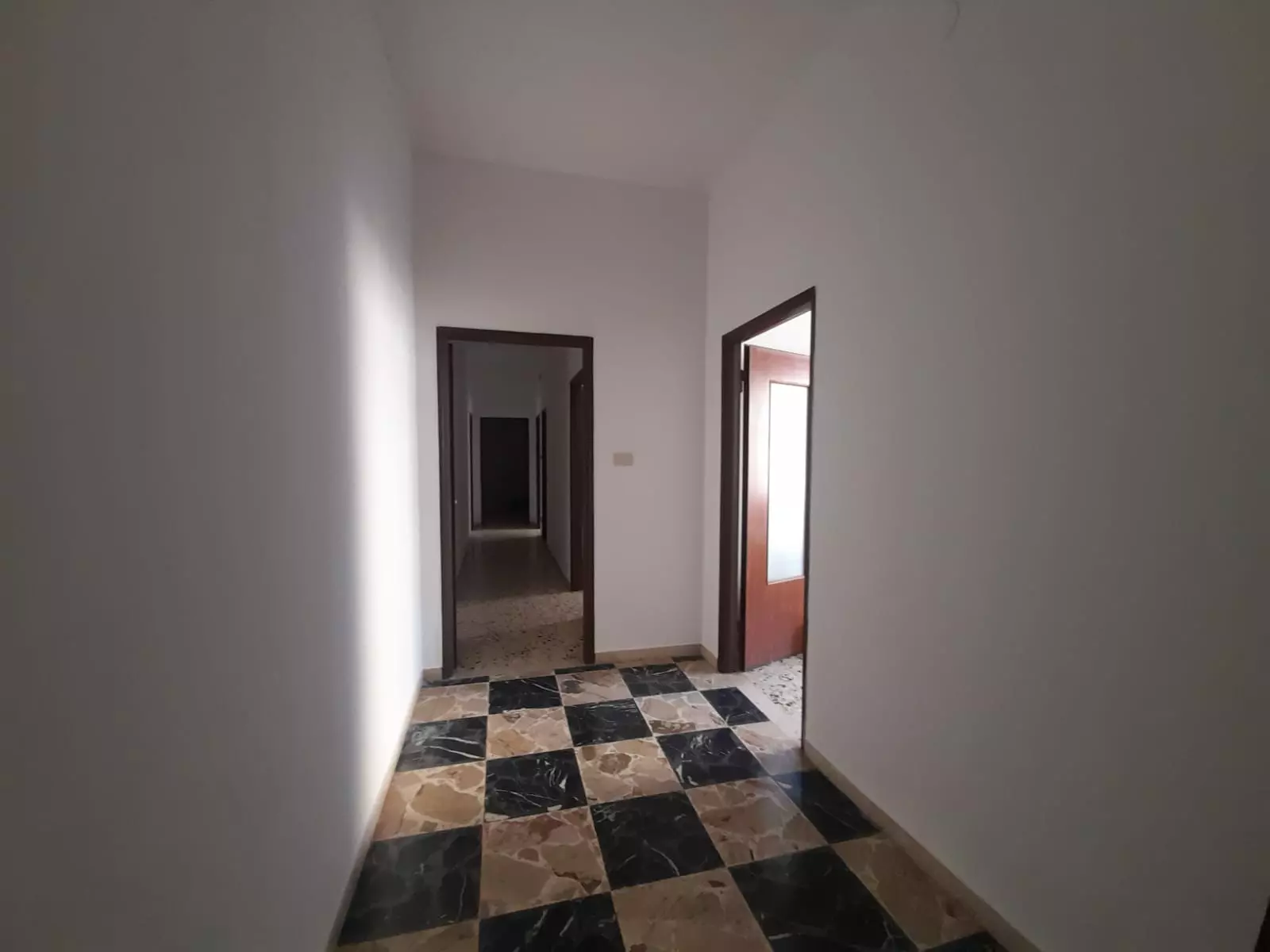 3 Apartment Of 100 M² With 3 Bedrooms, 2 Bathrooms In Sant Gervasi
