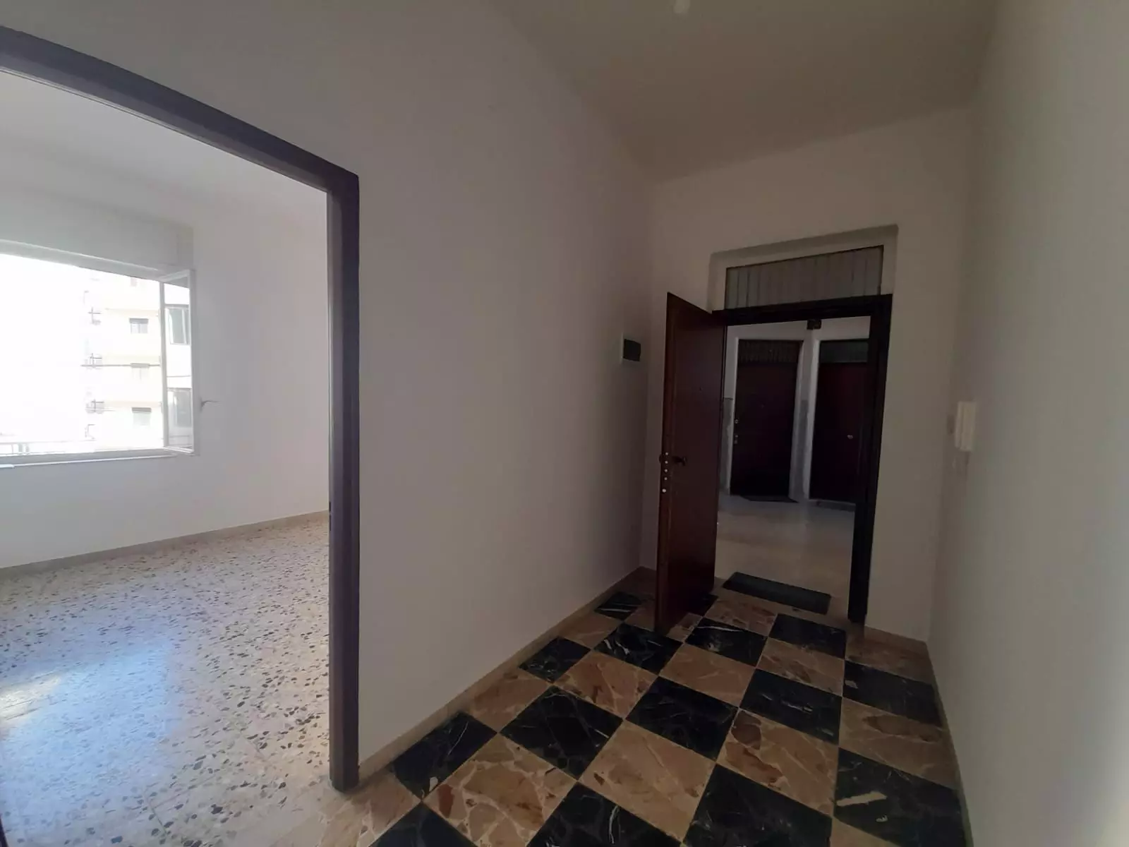 4 Apartment Of 100 M² With 3 Bedrooms, 2 Bathrooms In Sant Gervasi