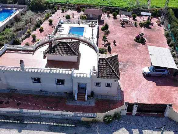 Country House Of 184 M² In Catral, Spain