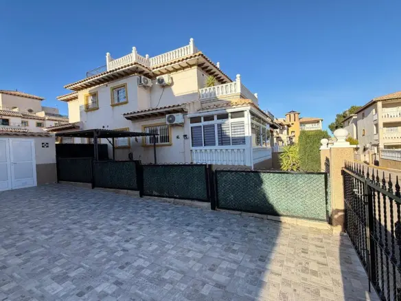 Town House Of 82 M² In Villamartin, Spain
