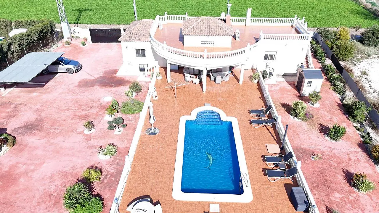 Country House Of 184 M² In Catral, Spain