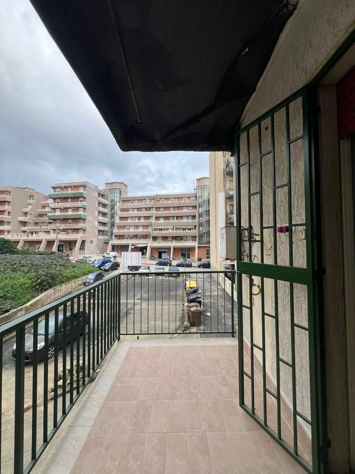 Apartment Of 120 M² With Balcony In Alcibiade 009
