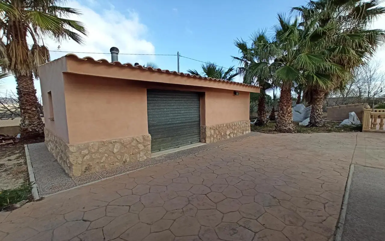 Seoska kuća od 235 m² u Aspeu, Španjolska