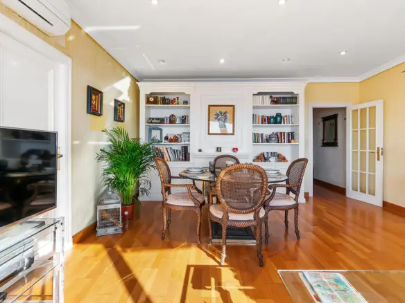 Apartment Of 128 M² In Torrevieja