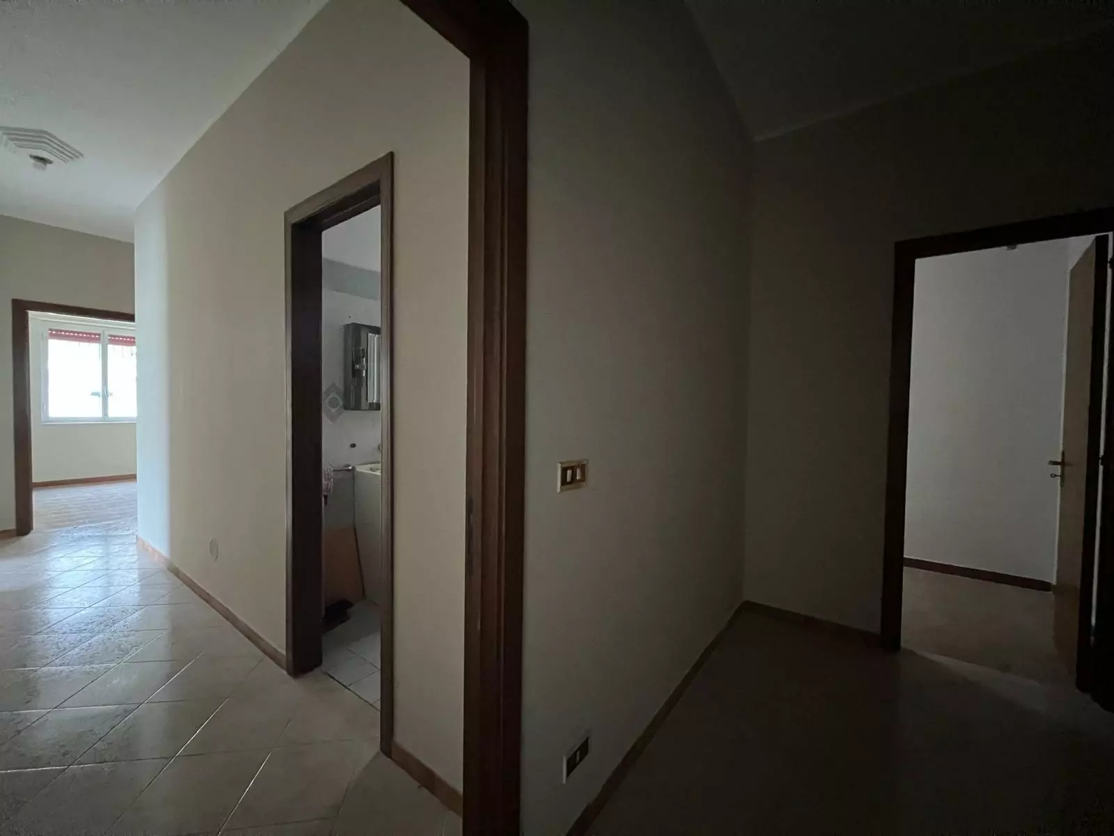 Apartment Of 120 M² With Balcony In Alcibiade 009