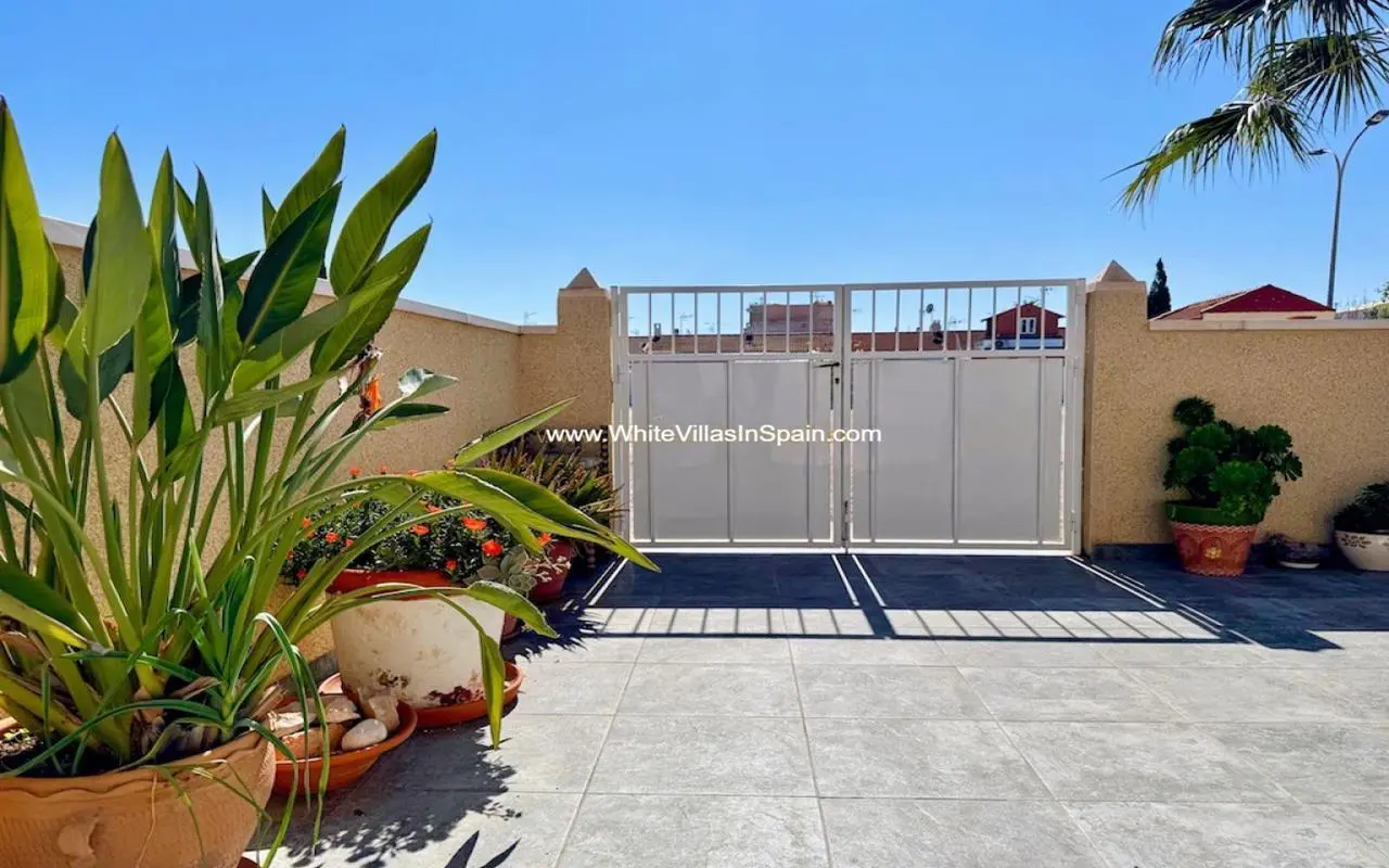 Bungalow Of 55 M² In Torrevieja, Spain