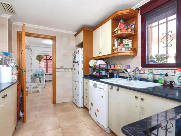 Villa 150 M² In La Marina, Spain