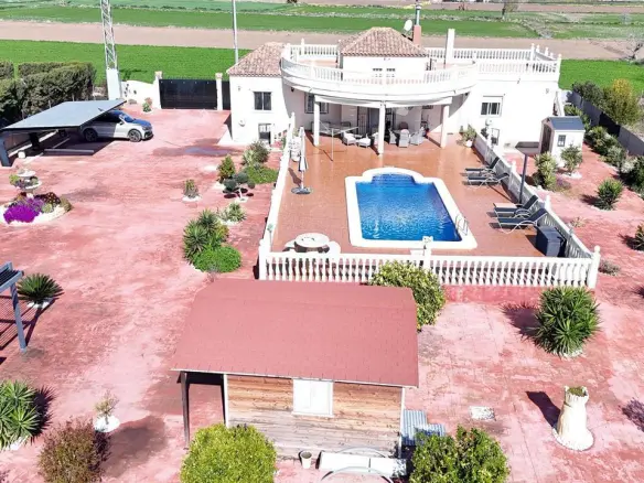 Country House Of 184 M² In Catral, Spain