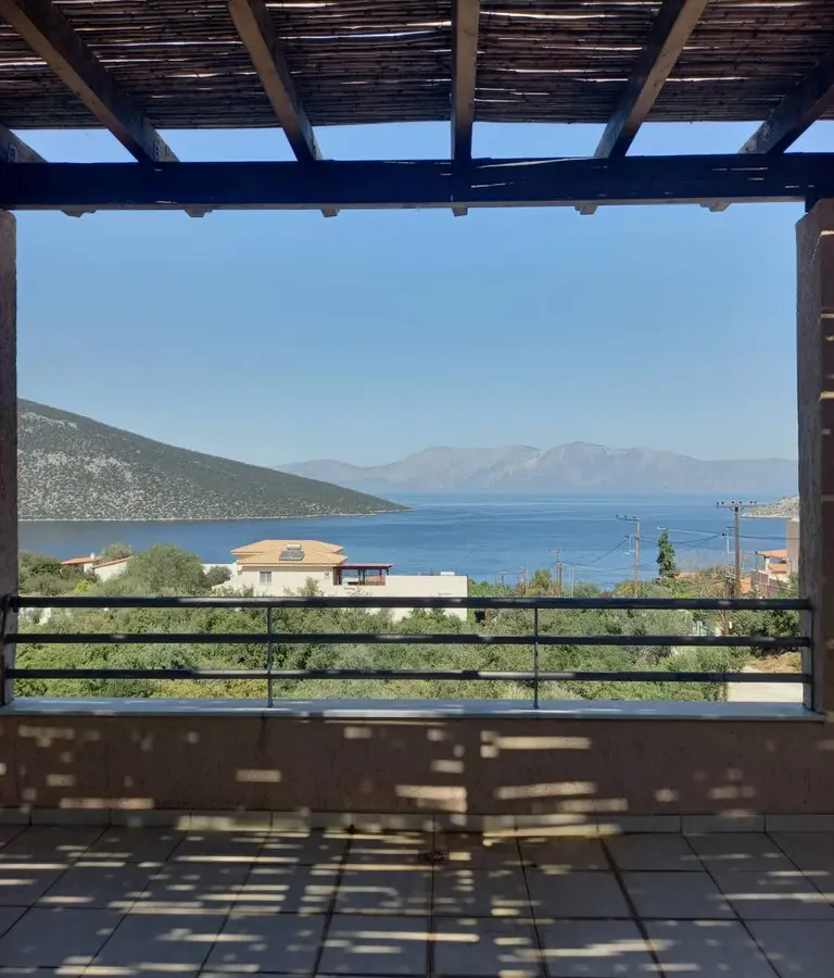 5-bedroom Detached House In Anthidonos, Greece (220 M²)