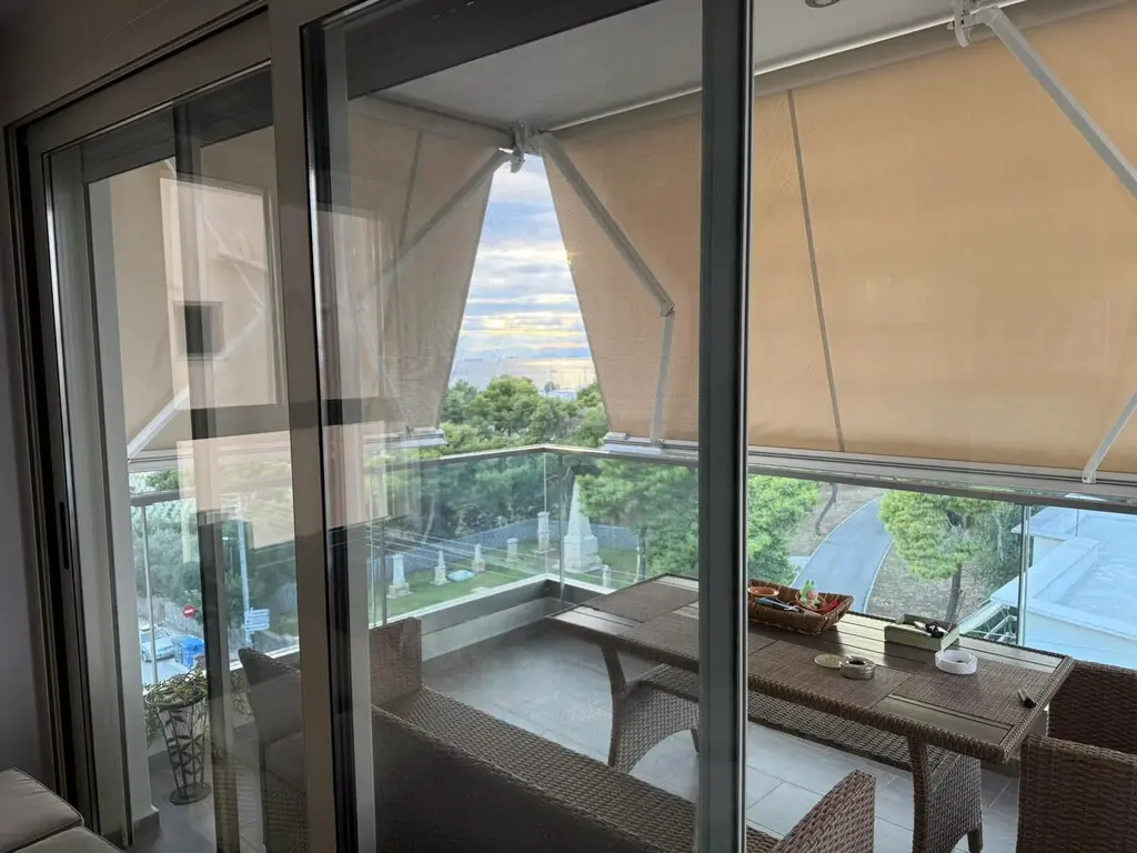 Flat Of 106 M² In Athens