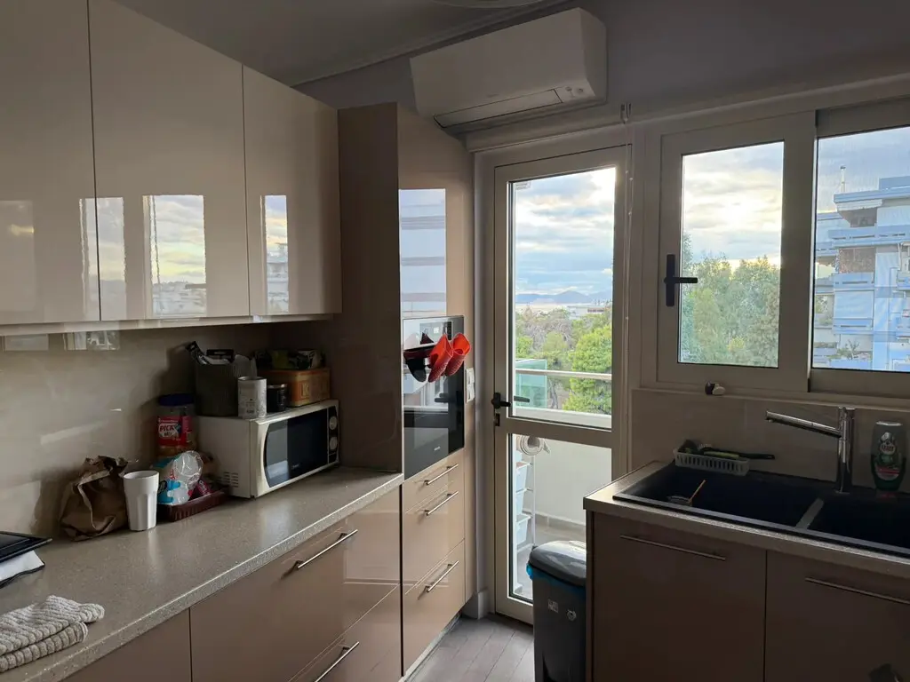 Flat Of 106 M² In Athens