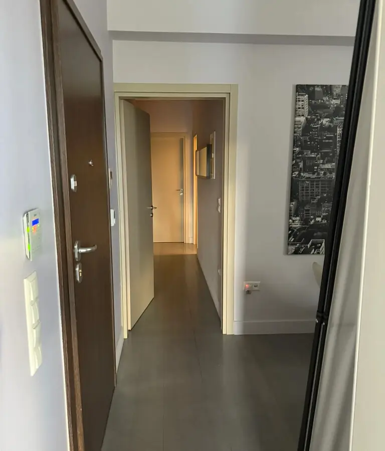 3-bedroom Flat In Alimos, Greece (106 M²)
