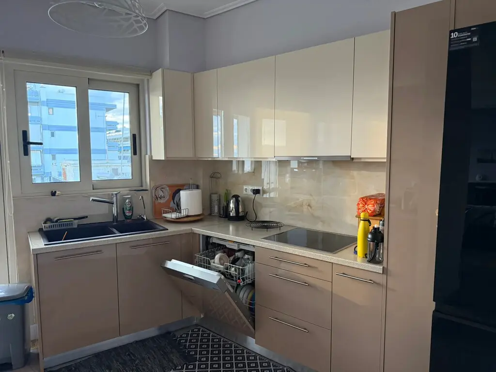 Flat Of 106 M² In Athens