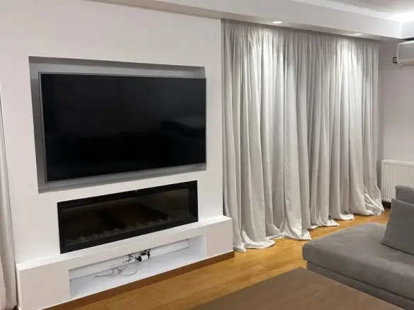 3-bedroom Flat In Voula, Greece (115 M²)
