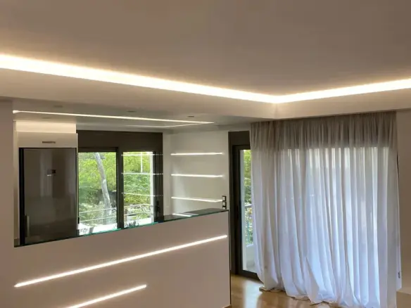 3-bedroom Flat In Voula, Greece (115 M²)