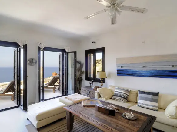 5-bedroom Villa In Kea, Greece (335 M²)
