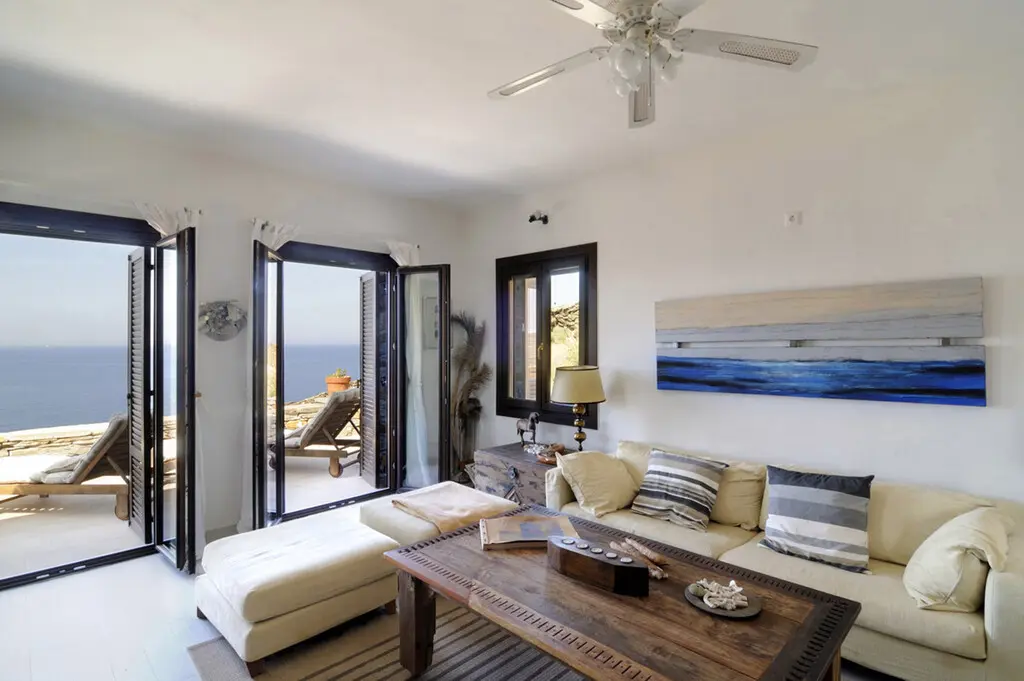 Villa Of 335 M² In Cyclades