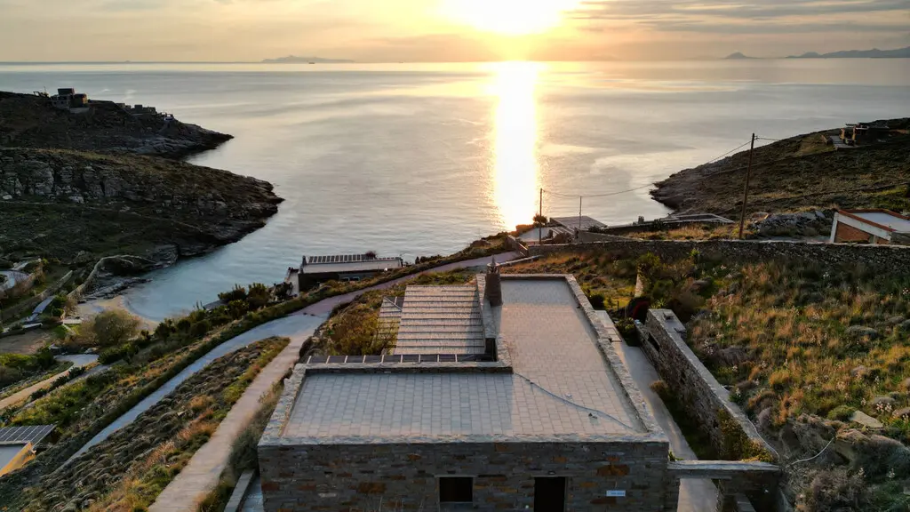 Villa Of 335 M² In Cyclades