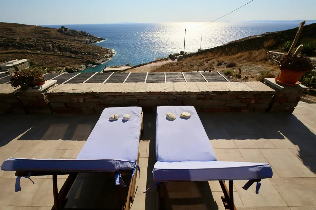 Villa Of 335 M² In Cyclades