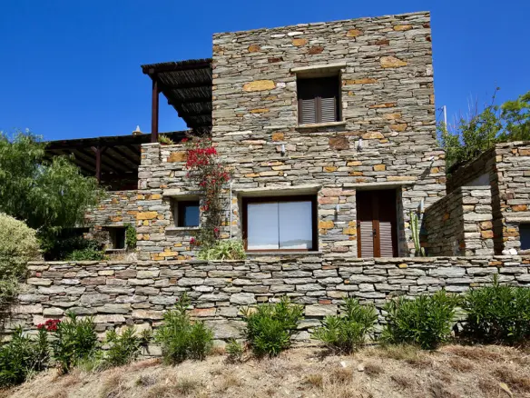 5-bedroom Villa In Kea, Greece (335 M²)