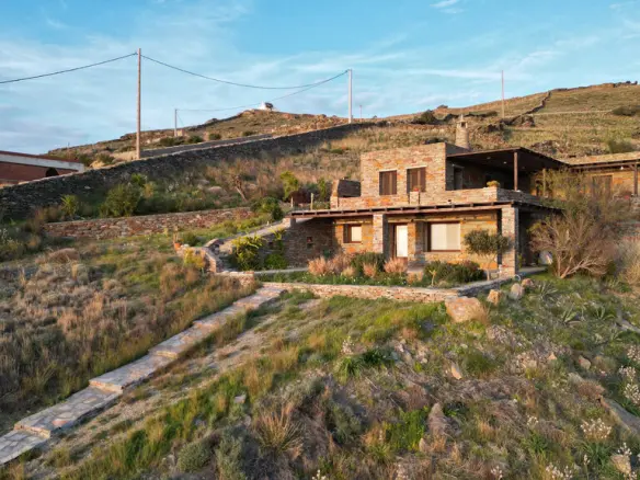 5-bedroom Villa In Kea, Greece (335 M²)