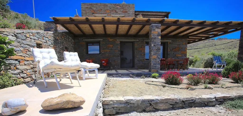 Villa Of 335 M² In Cyclades