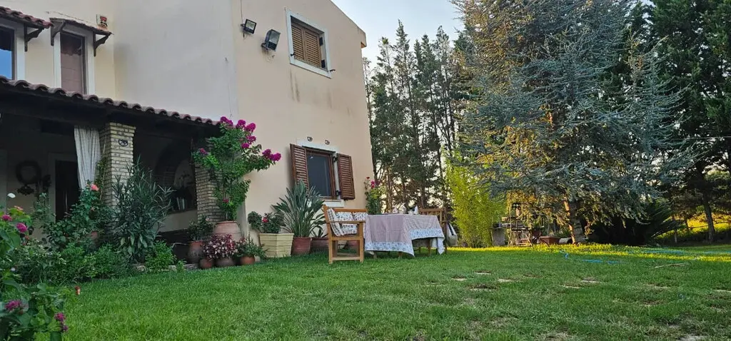 4-bedroom Detached House In Amaliada, Greece (170 M²)