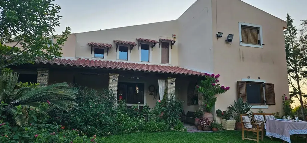4-bedroom Detached House In Amaliada, Greece (170 M²)